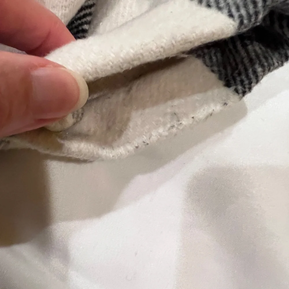 Coat -Oversize plaid button coat, Size Small, Excellent Condition - Picture 13 of 14